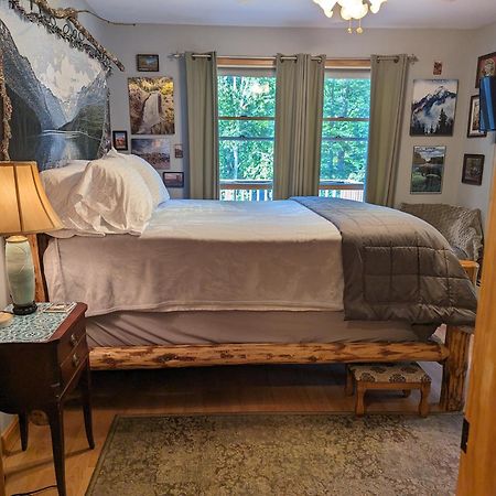 Pond Memories - National Parks Suite - Paddling Included! Surry Eksteriør billede